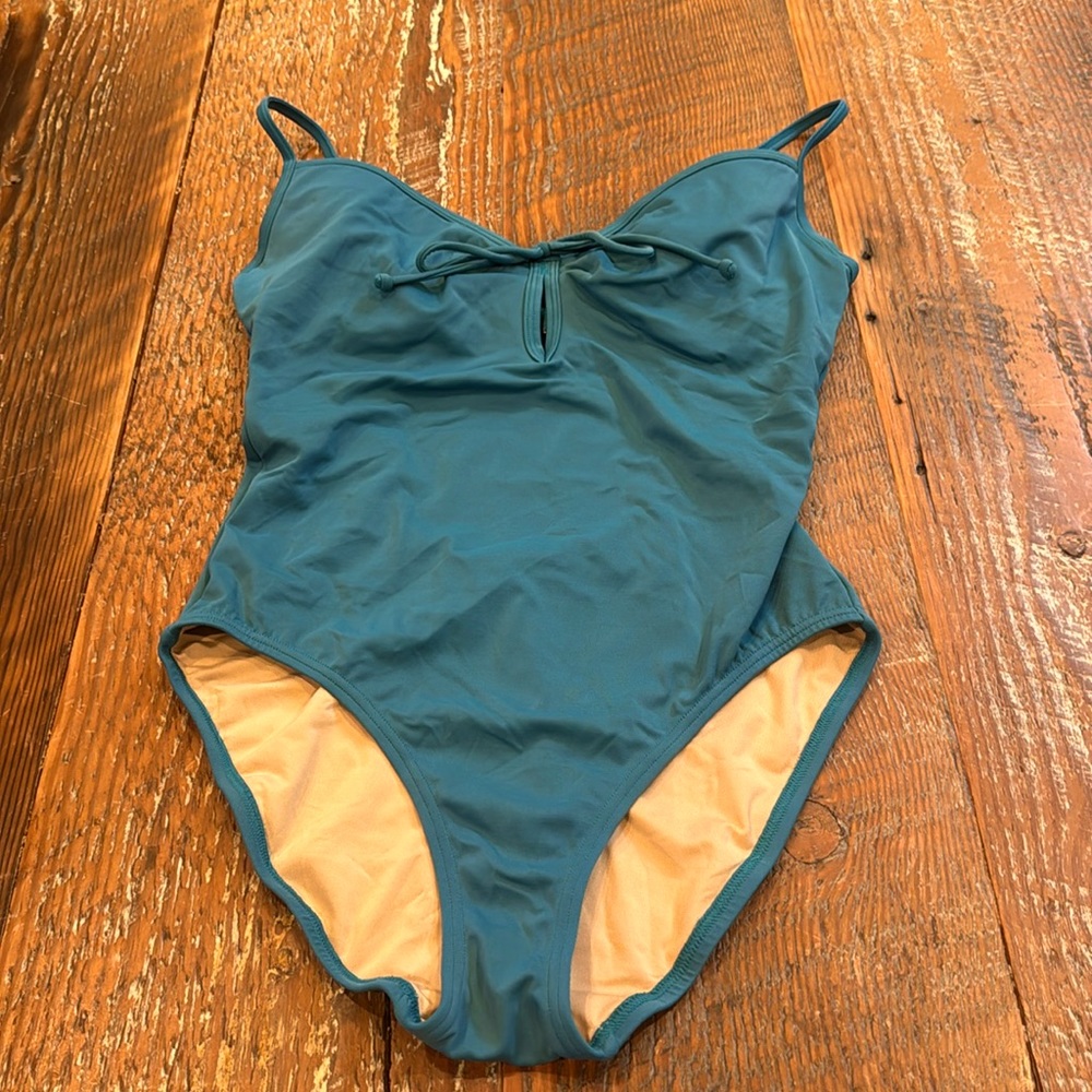 EUC Victoria Secret one piece size 10 Teal colored